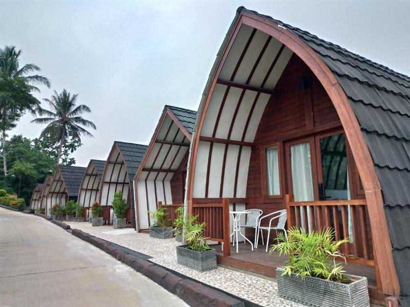 Chevilly Resort And Camp Богор Екстериор снимка